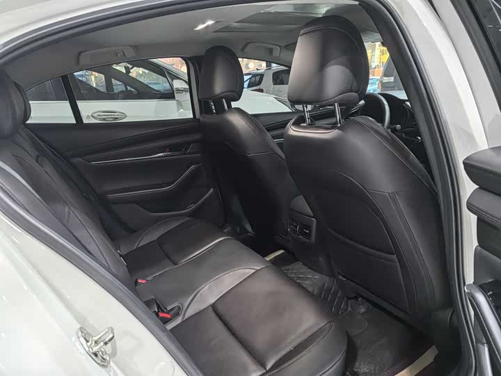 Фото 10 - Mazda 3 (Axela)