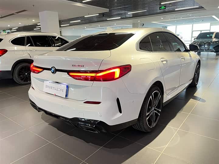 Фото 3 - BMW 2 Series