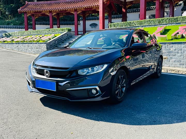 Фото 1 - Honda Civic