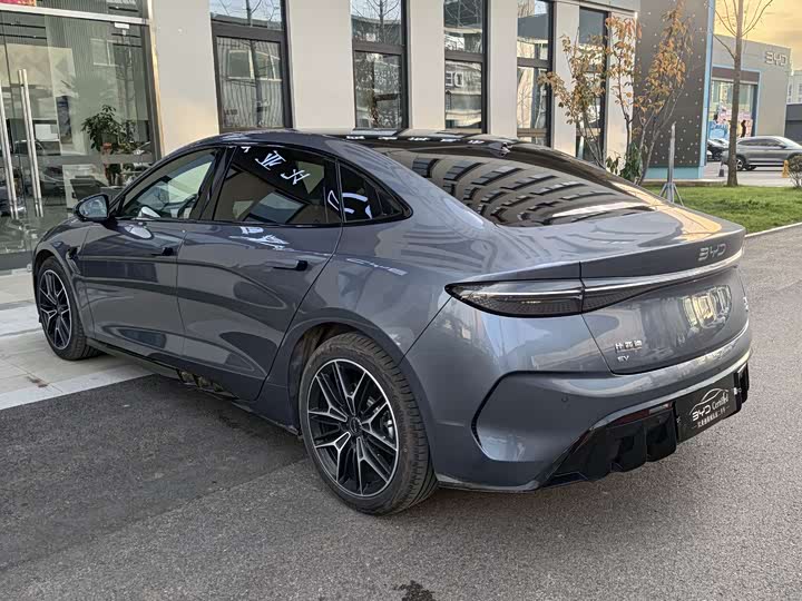 Фото 13 - BYD Seal