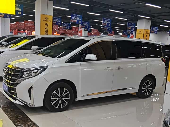 Фото 3 - GAC Trumpchi M8