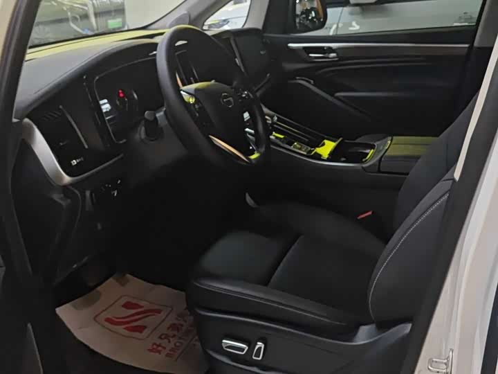 Фото 9 - GAC Trumpchi M8