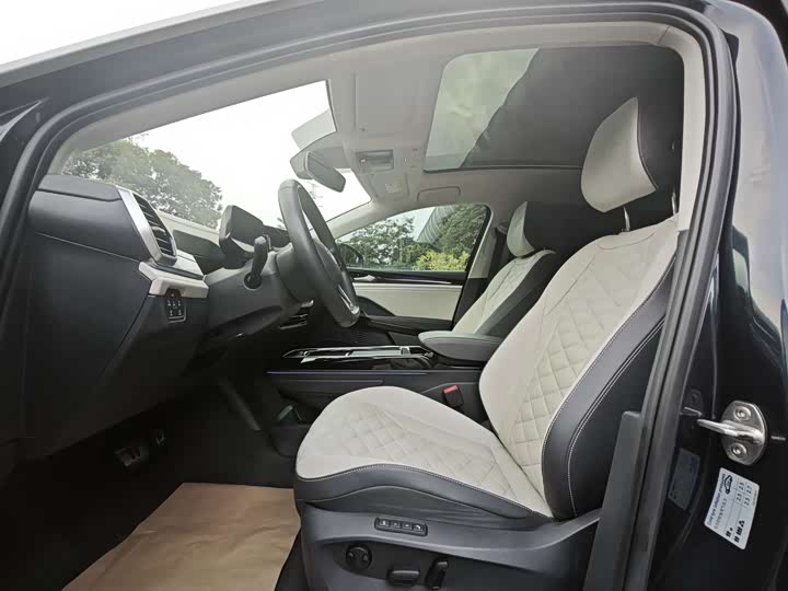 Фото 11 - Volkswagen ID.6 Crozz