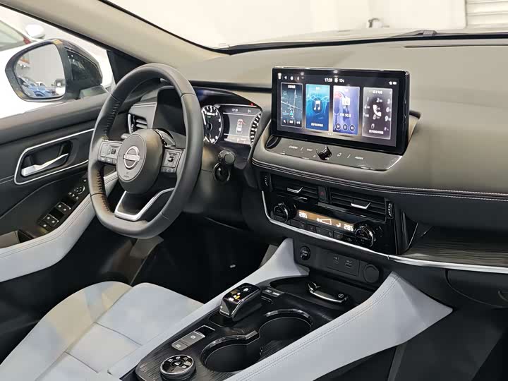 Фото 18 - Nissan X-Trail