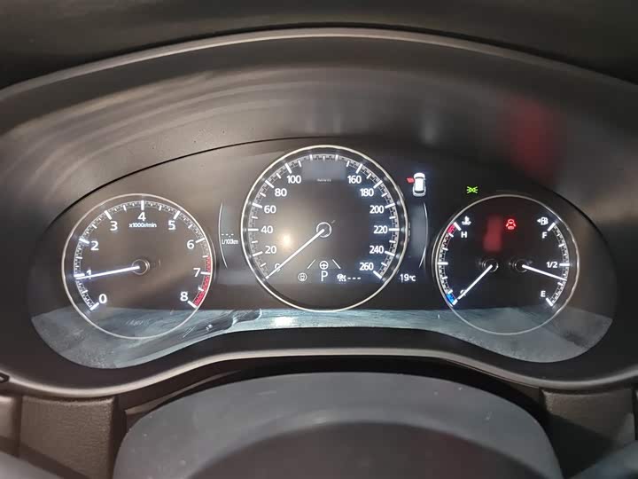 Фото 4 - Mazda CX-50