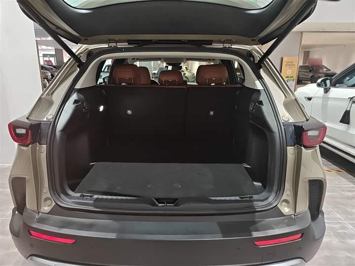 Фото 9 - Mazda CX-50