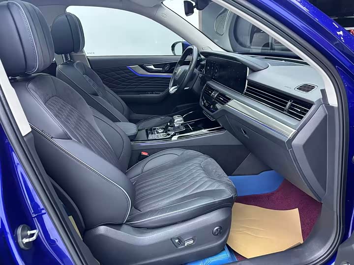 Фото 11 - Hongqi HS5