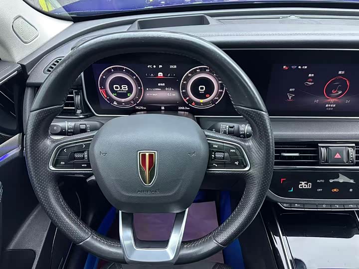 Фото 8 - Hongqi HS5