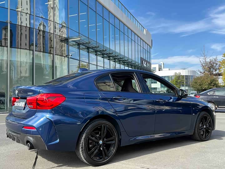 Фото 15 - BMW 1 Series