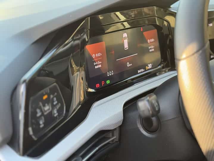 Фото 21 - Volkswagen Golf