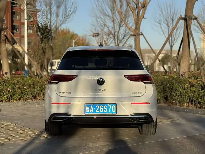 Фото 7 - Volkswagen Golf