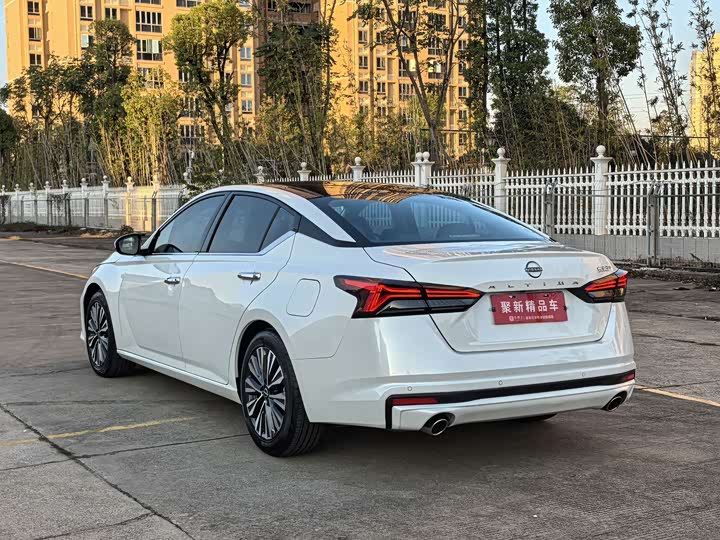 Фото 6 - Nissan Teana