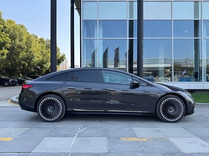 Фото 2 - Mercedes-Benz EQS AMG