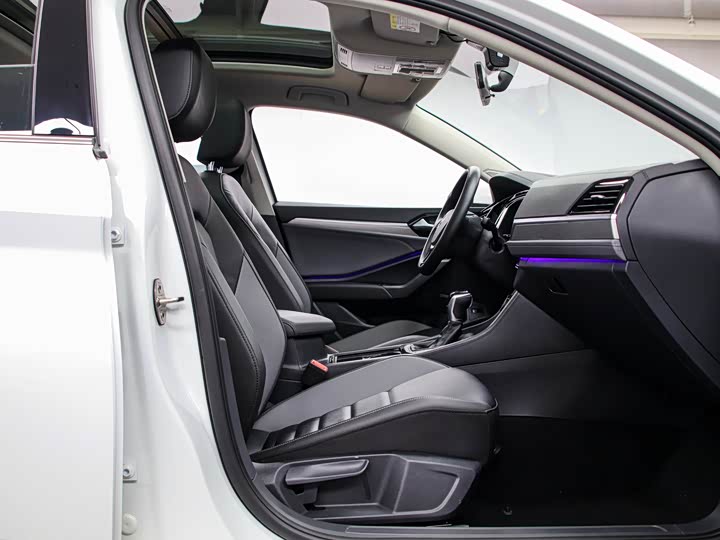 Фото 12 - Volkswagen Sagitar L