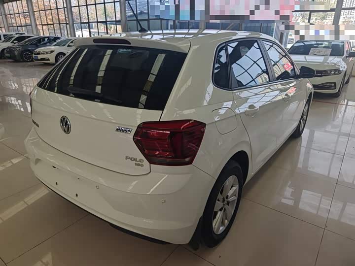 Фото 5 - Volkswagen Polo