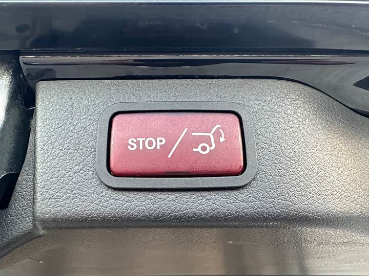 Фото 23 - Mercedes-Benz V-Class