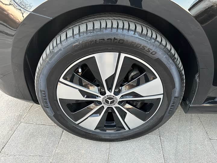 Фото 26 - Mercedes-Benz V-Class