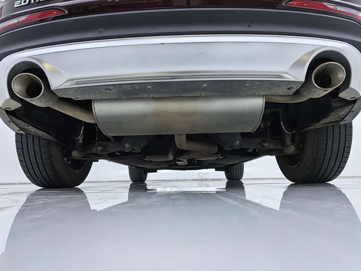 Фото 19 - Lincoln Corsair