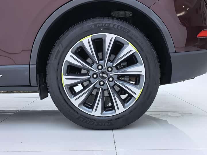 Фото 20 - Lincoln Corsair