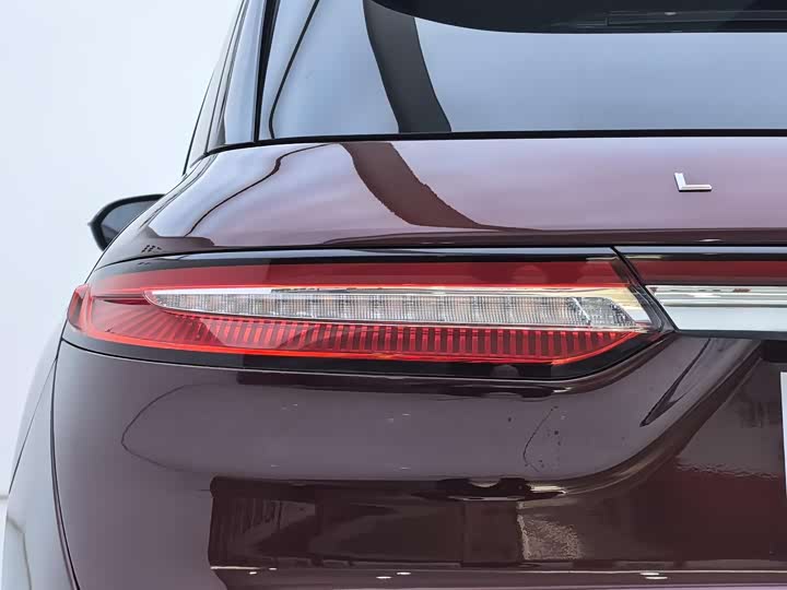 Фото 23 - Lincoln Corsair