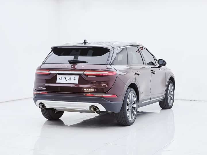 Фото 26 - Lincoln Corsair