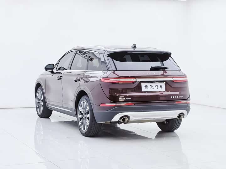 Фото 28 - Lincoln Corsair