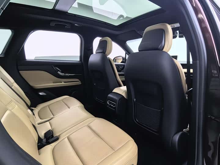 Фото 5 - Lincoln Corsair