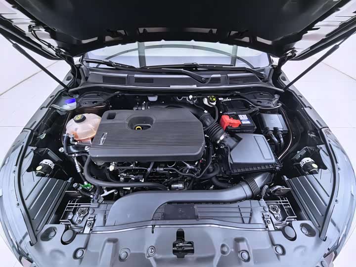 Фото 8 - Lincoln Corsair