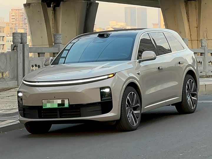 Фото 1 - LiXiang L6