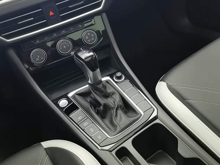 Фото 13 - Jetta VA7