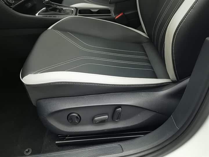 Фото 20 - Jetta VA7