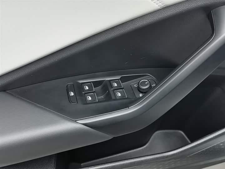 Фото 9 - Jetta VA7