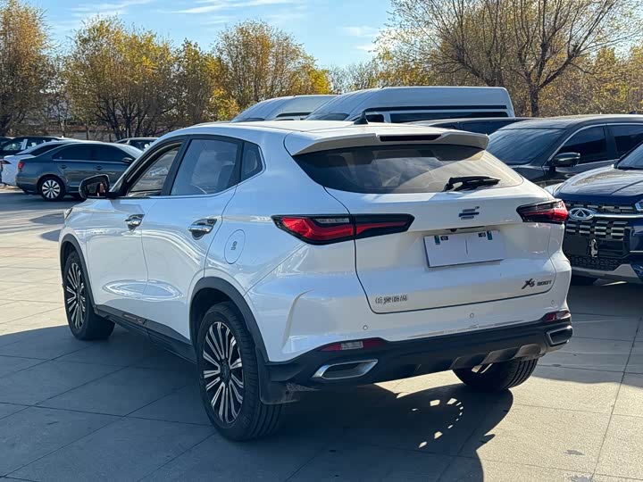 Фото 12 - Changan Oshan X5