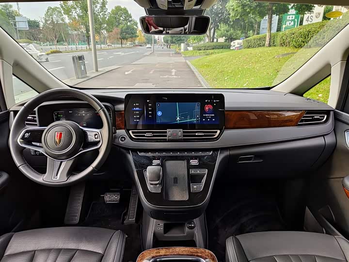 Фото 6 - Hongqi HQ9