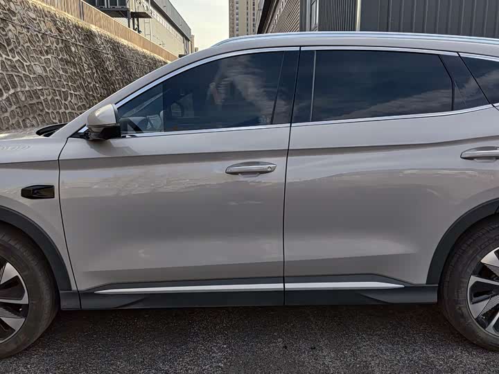 Фото 23 - BYD Song Plus Hybrid/EV