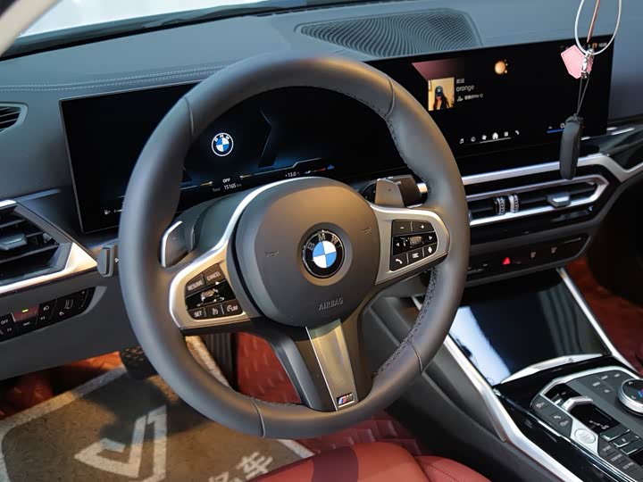 Фото 12 - BMW 3 Series