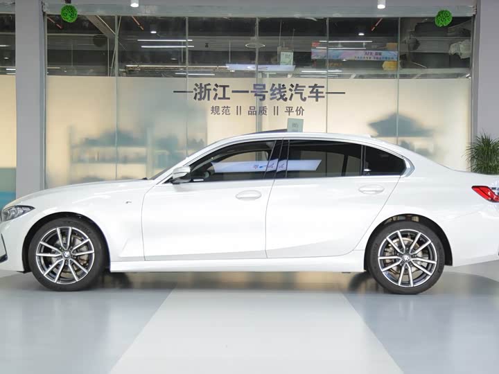 Фото 7 - BMW 3 Series