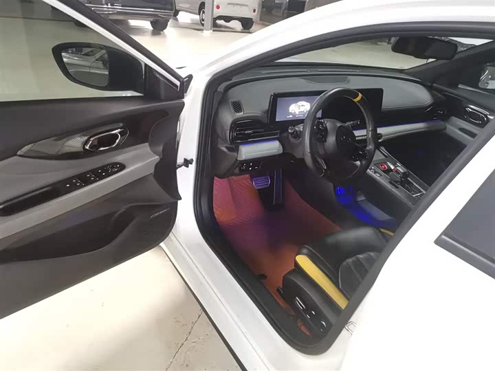 Фото 16 - GAC Trumpchi Empow R