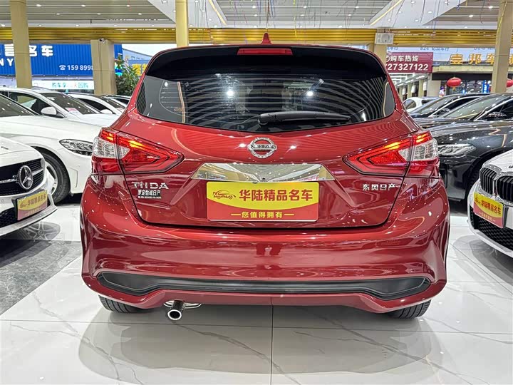 Фото 5 - Nissan Tiida