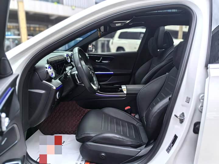 Фото 4 - Mercedes-Benz C-Class