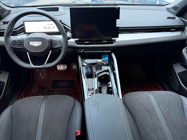 Photo 9 - Geely Preface