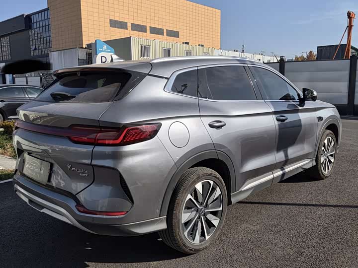 Фото 11 - BYD Song Plus Hybrid/EV