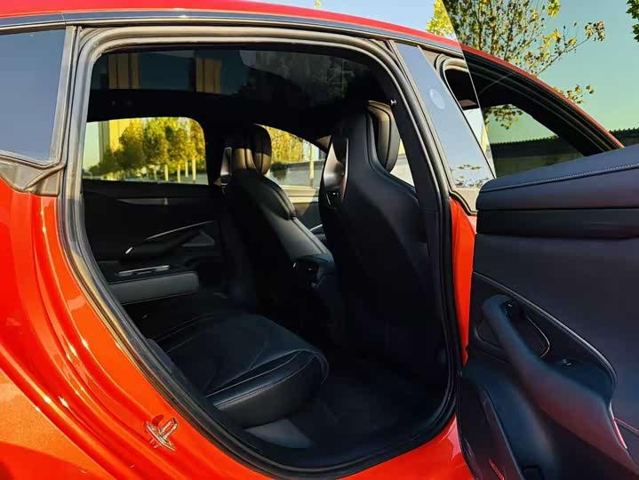 Фото 6 - Xiaomi SU7