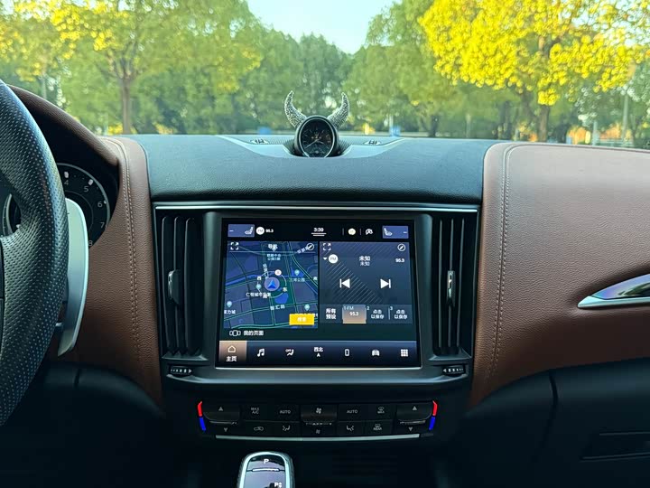 Фото 19 - Maserati Levante