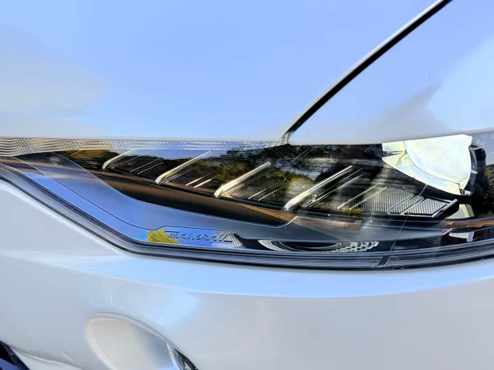 Фото 6 - Maserati Levante