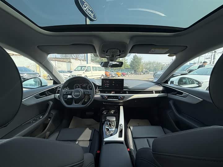 Фото 9 - Audi A5