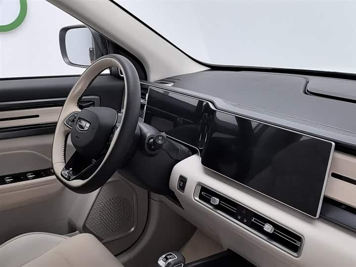 Фото 22 - Geely Icon