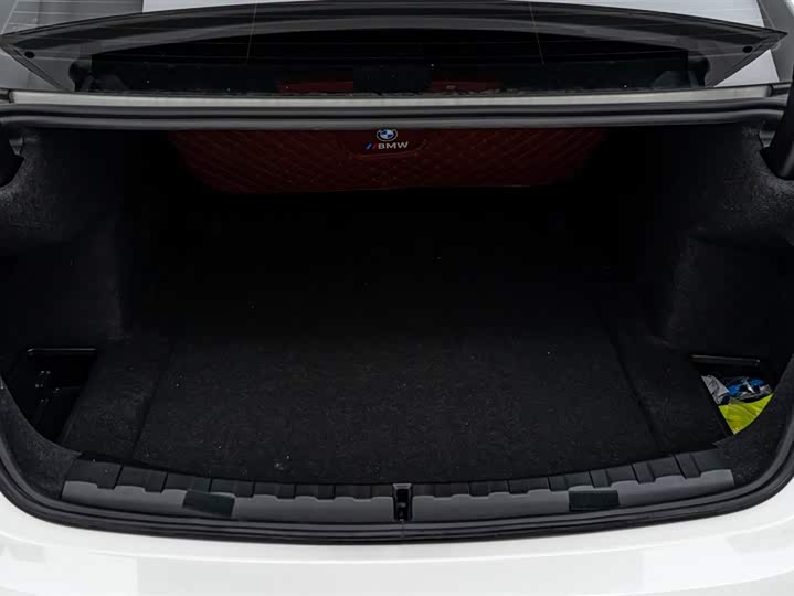 Фото 25 - BMW 3 Series