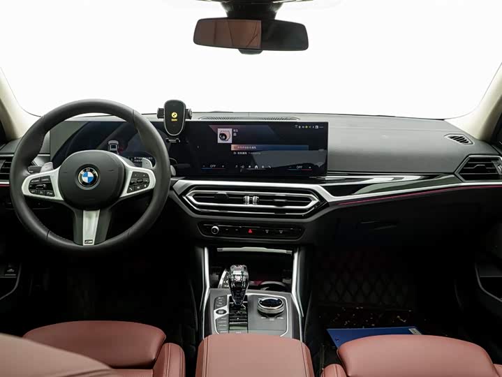Фото 9 - BMW 3 Series