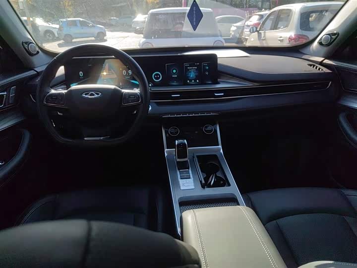 Фото 10 - Chery Tiggo 8